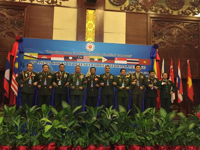 ກອງປະຊຸມບໍ່ເປັນທາງການຜູ້ບັນຊາການທະຫານປ້ອງກັນປະເທດອາຊຽນຄັ້ງທີ13